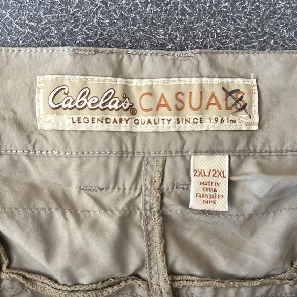Mens Cabelas shorts; size 2XL - Picture 6 of 7